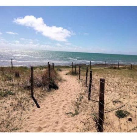 Les Pieds Dans L'Eau Acces Direct A La Plage La Cotinière Kültér fotó